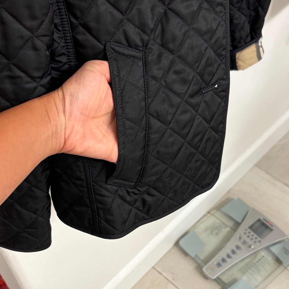 💝 🍀 Burberry ❤️🍀 Black Quilted Jacket - Picture 3 of 15
